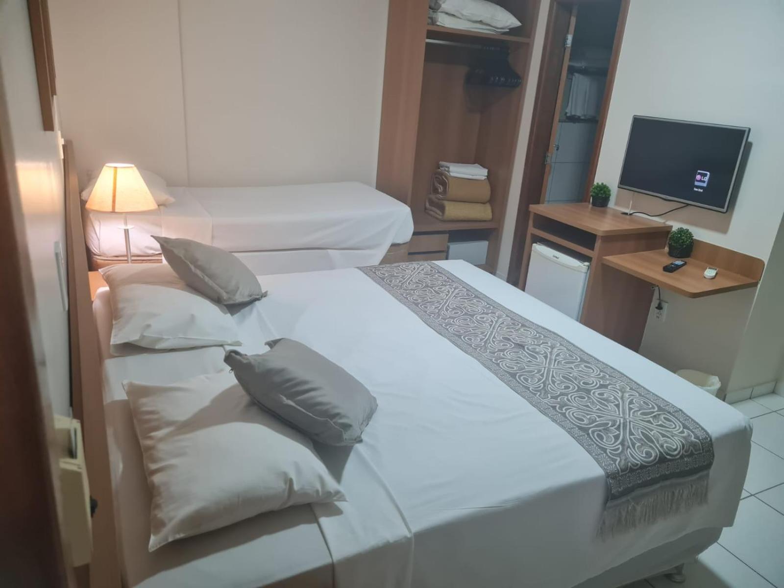 Resort Hotel Golden Dolphin - Grand&Express - Águas Termais - Caldas Novas - Roupa de Cama, Banho e TV de LED Exterior foto